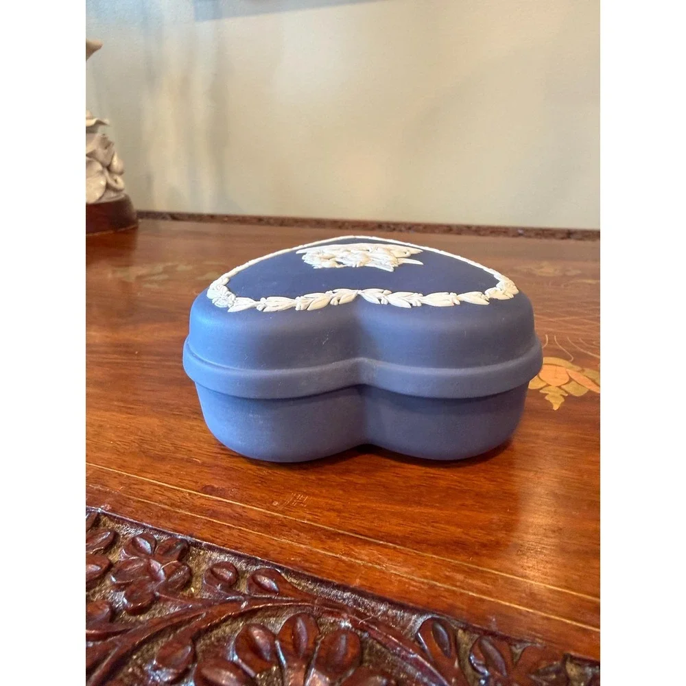 Vintage Wedgwood Blue Jasperware Heart Trinket Box, Jewelry‎ Box Gift